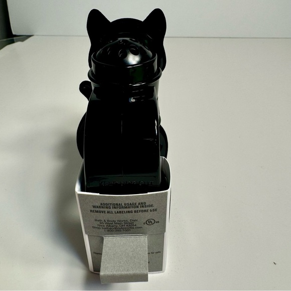 NWT. Bath & Body Works. Fancy black Cat Nightlight
Wallflowers Fragrance Plug. - Picture 9 of 13